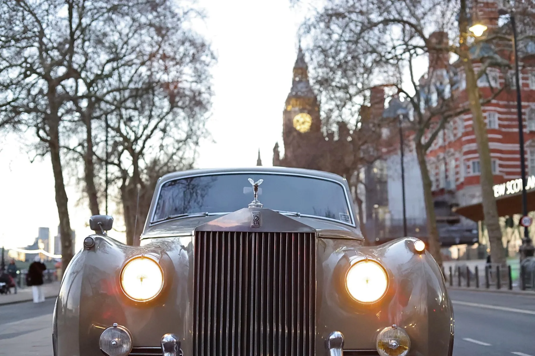 Vintage Rolls-Royce Silver Cloud I passing Big Ben London